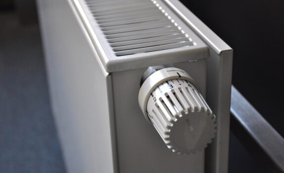 jaki termostat do grzejnika wybrać